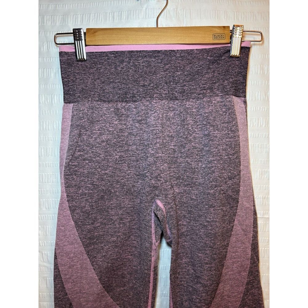PINK Victoria Secret Seamless Athletic Workout Legging Small S Pink / Black - Picture 2 of 9